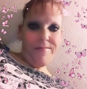 Meet your Posher, Bee